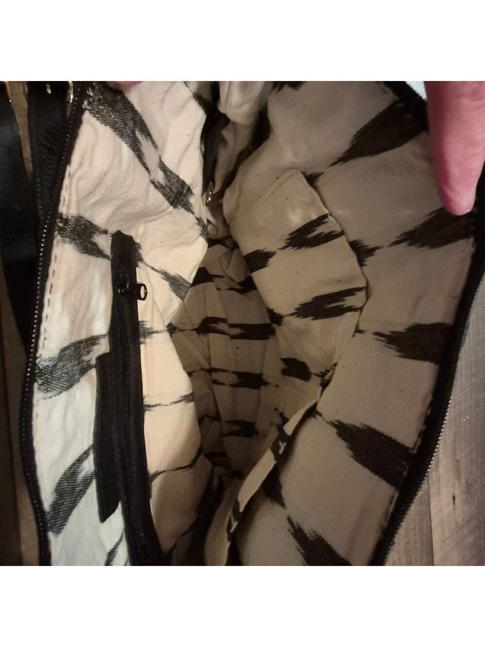 Colorful Patterned Black Leather Women's Bag - Picture 4 of 15